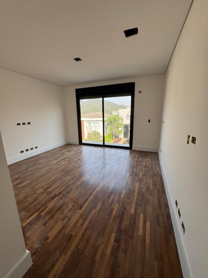 Casa de Condomínio à venda com 4 quartos, 420m² - Foto 17