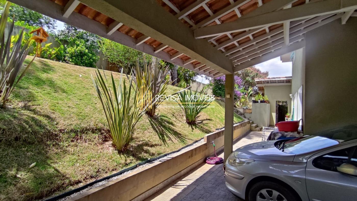 Casa para alugar com 4 quartos, 230m² - Foto 3