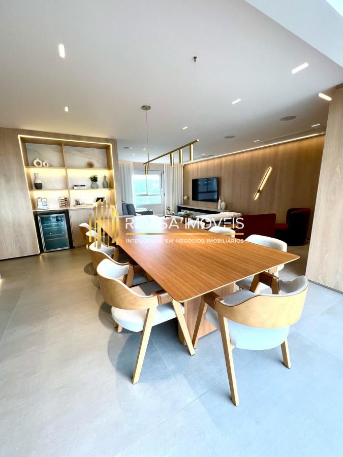 Apartamento à venda com 3 quartos, 156m² - Foto 4