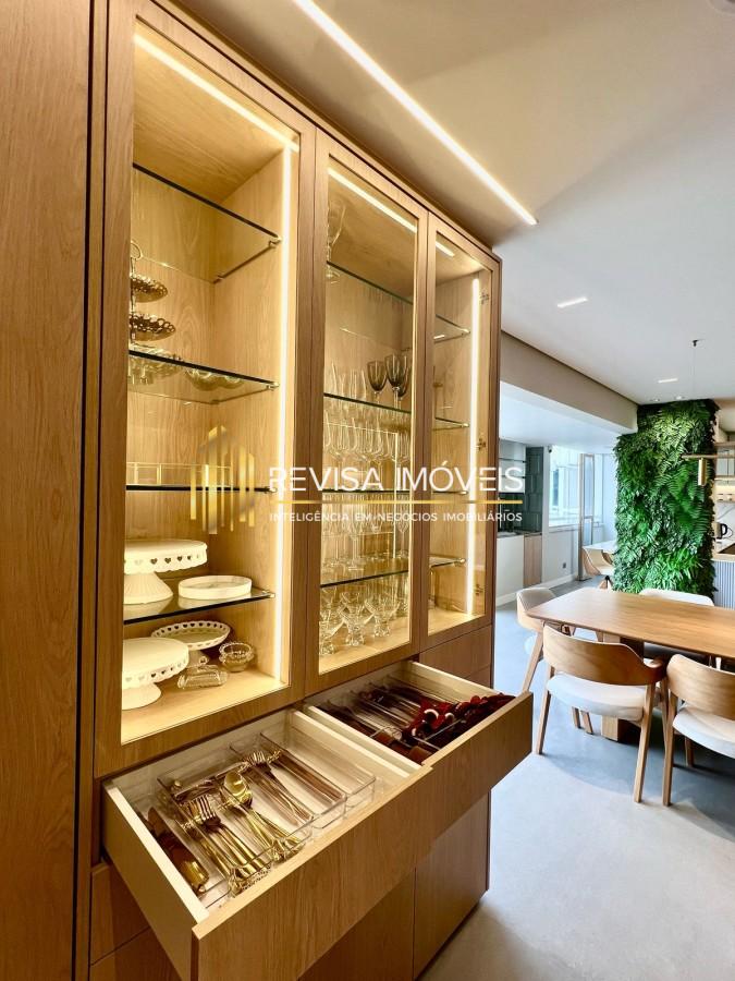 Apartamento à venda com 3 quartos, 156m² - Foto 7