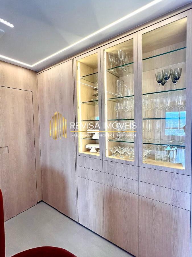Apartamento à venda com 3 quartos, 156m² - Foto 9